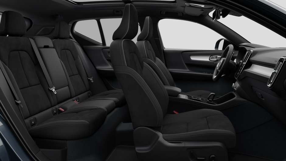 2026 Volvo XC40 Ultra Black Edition-12