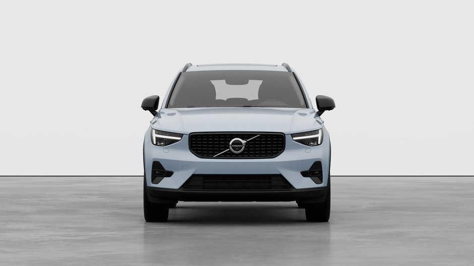 2026 Volvo XC40 Plus Dark Theme-4