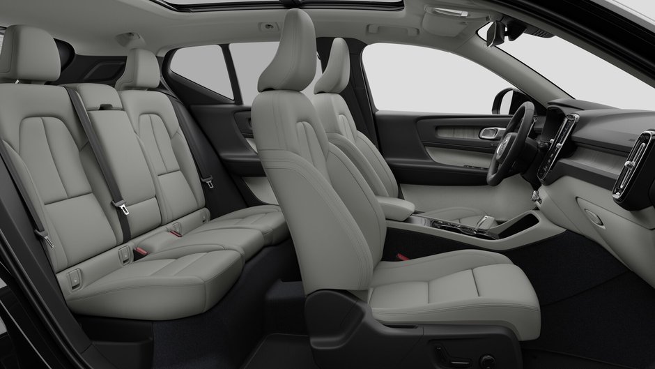 2026 Volvo XC40 Plus Dark Theme-12