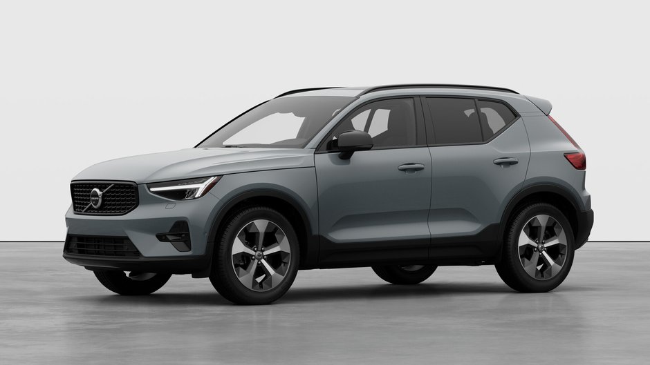 2026 Volvo XC40 Plus (Dark Theme)-0