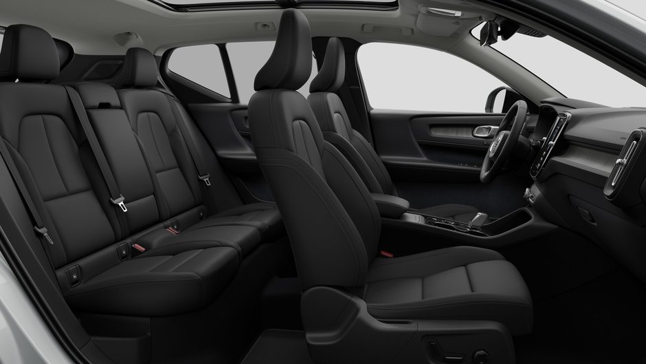 2026 Volvo XC40 Plus (Dark Theme)-12