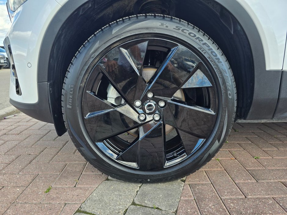 2026 Volvo XC40 ULTRA BLACK EDITION-7