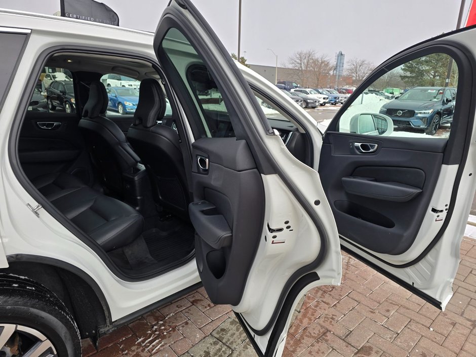 2022 Volvo XC60 RECHARGE INSCRIPTION EXPRESSION-11
