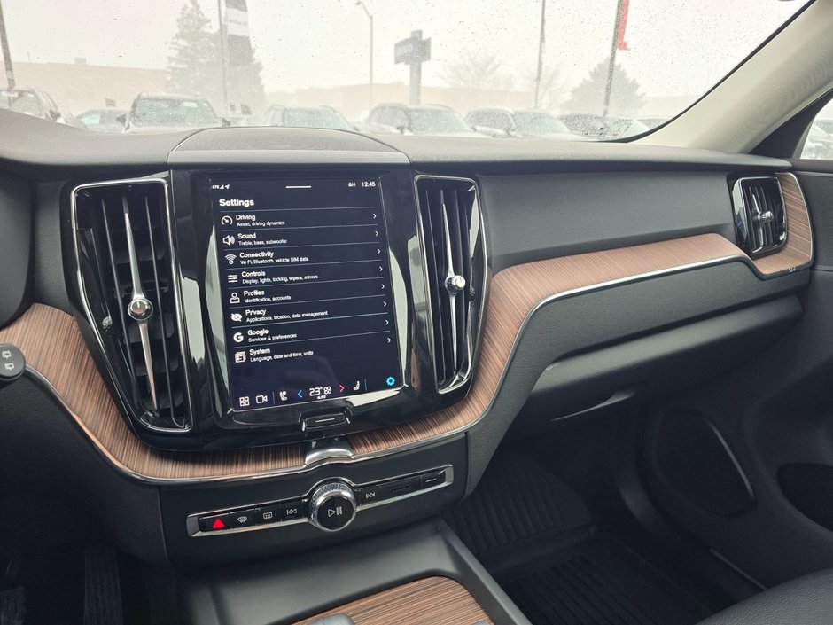 2022 Volvo XC60 RECHARGE INSCRIPTION EXPRESSION-29