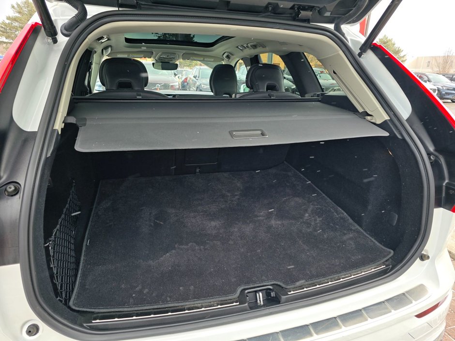 2022 Volvo XC60 RECHARGE INSCRIPTION EXPRESSION-19