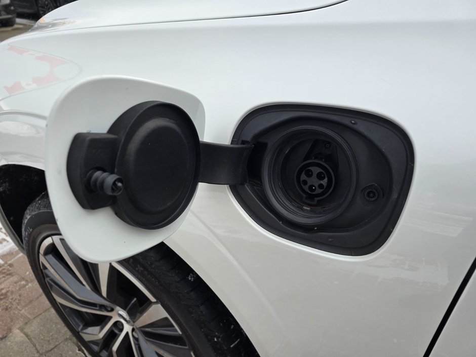 2022 Volvo XC60 RECHARGE INSCRIPTION EXPRESSION-9