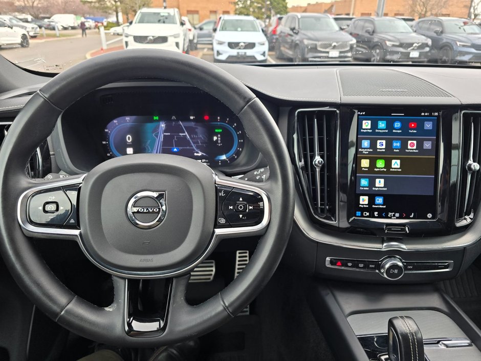 2022 Volvo XC60 RECHARGE R-DESIGN-29