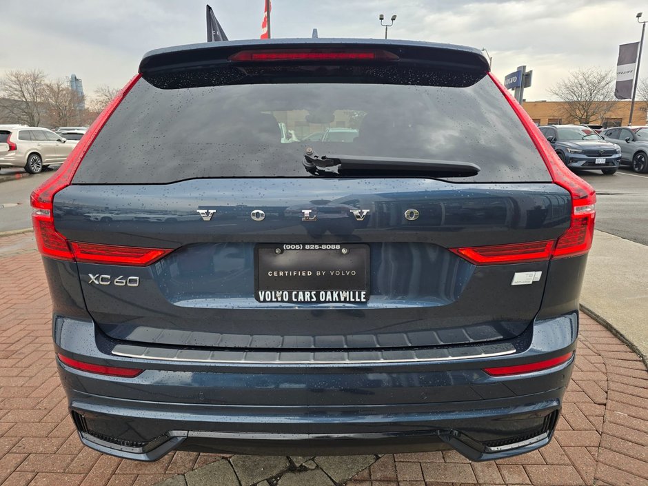 2022 Volvo XC60 RECHARGE R-DESIGN-13