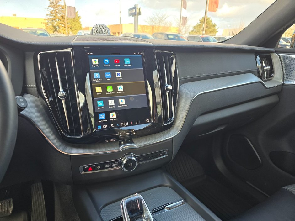 2023 Volvo XC60 RECHARGE ULTIMATE DARK THEME-27