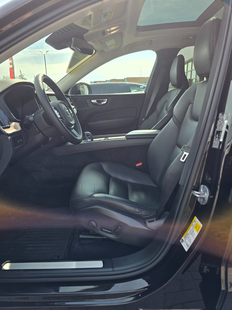 2024 Volvo XC60 RECHARGE PLUS DARK THEME-26