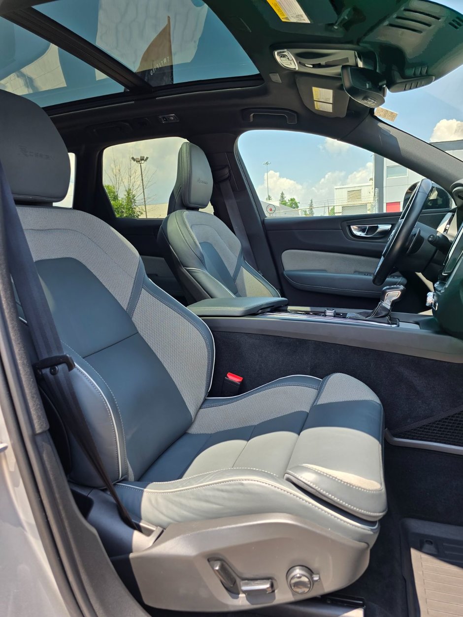 2020 Volvo XC60 R-DESIGN-22