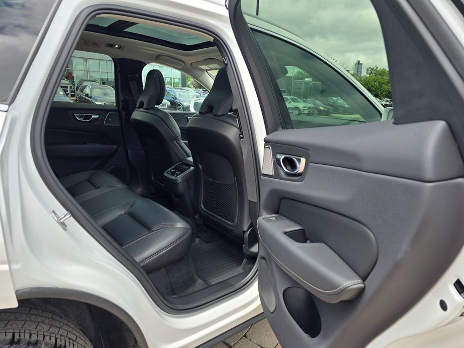 2021 Volvo XC60 INSCRIPTION-18