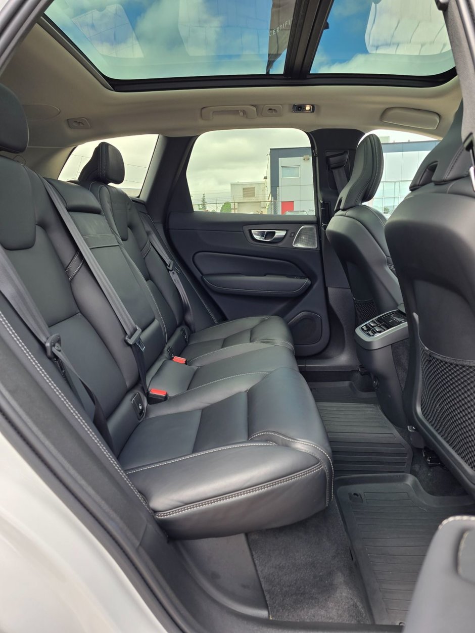 2021 Volvo XC60 INSCRIPTION-19
