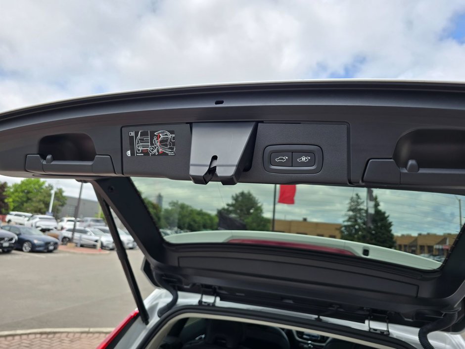 2021 Volvo XC60 INSCRIPTION-16