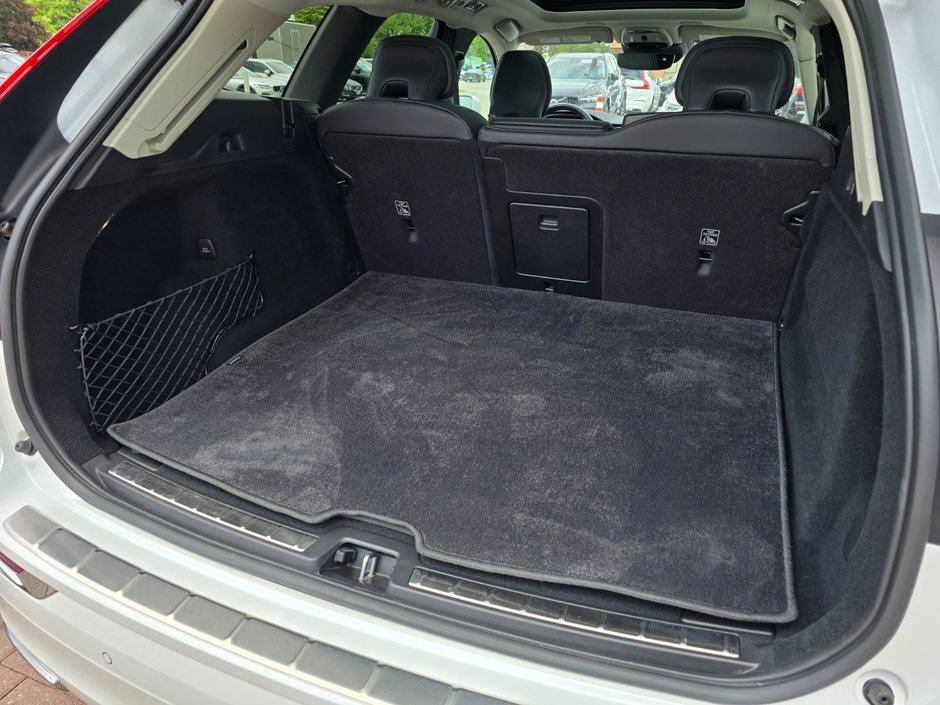 2021 Volvo XC60 INSCRIPTION-17