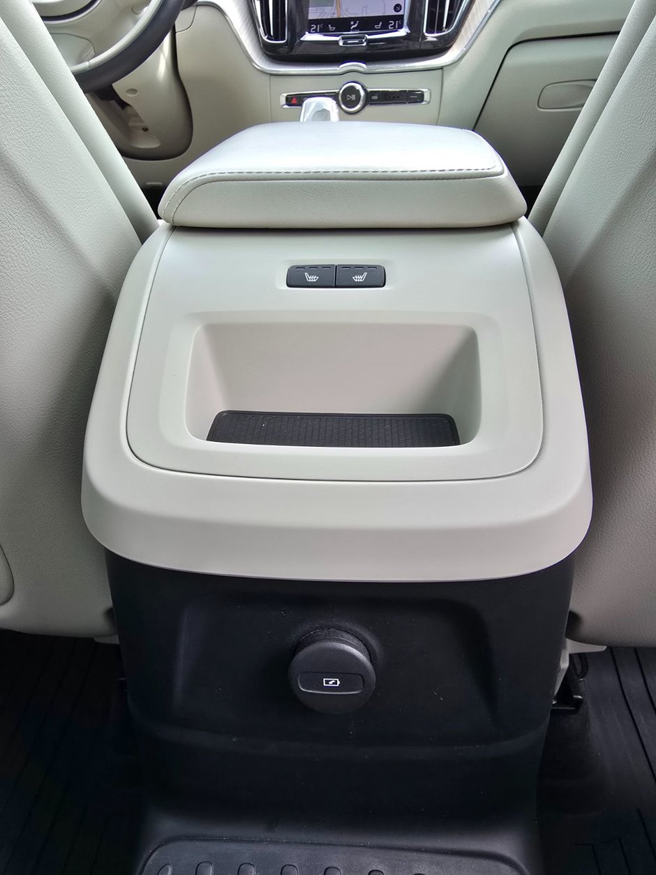 2021 Volvo XC60 INSCRIPTION-22