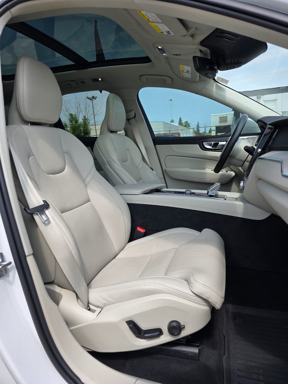 2021 Volvo XC60 INSCRIPTION-25