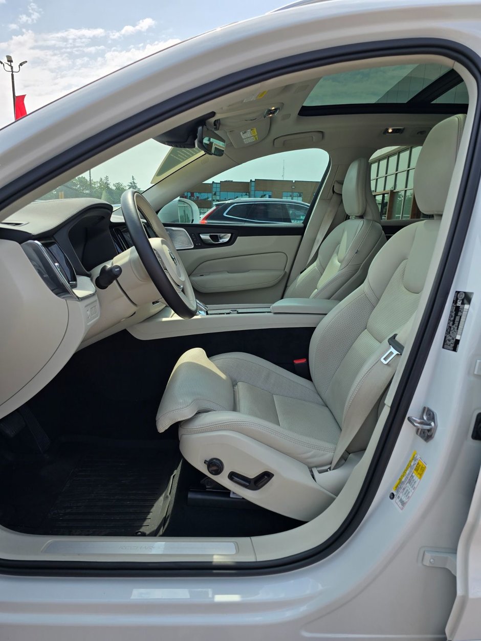 2021 Volvo XC60 INSCRIPTION-26