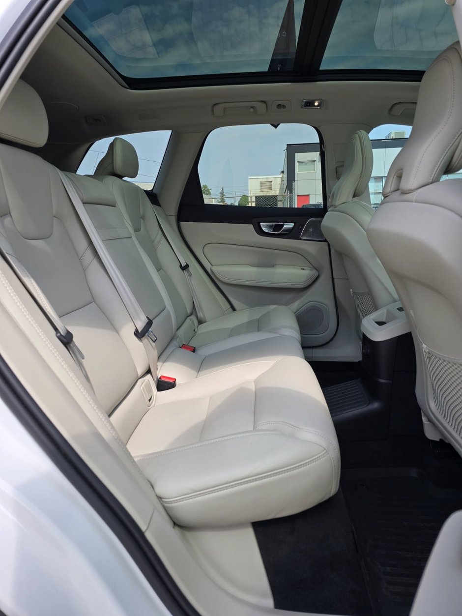2021 Volvo XC60 INSCRIPTION-21