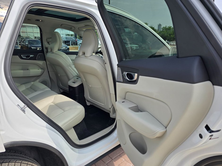 2021 Volvo XC60 INSCRIPTION-20