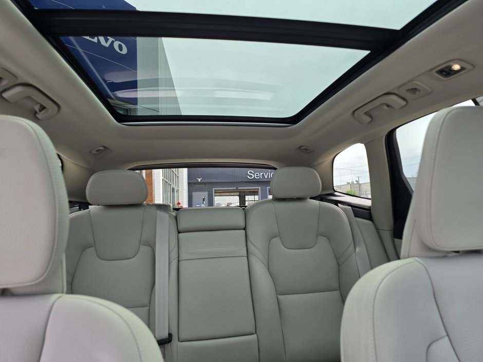 2021 Volvo XC60 MOMENTUM-8