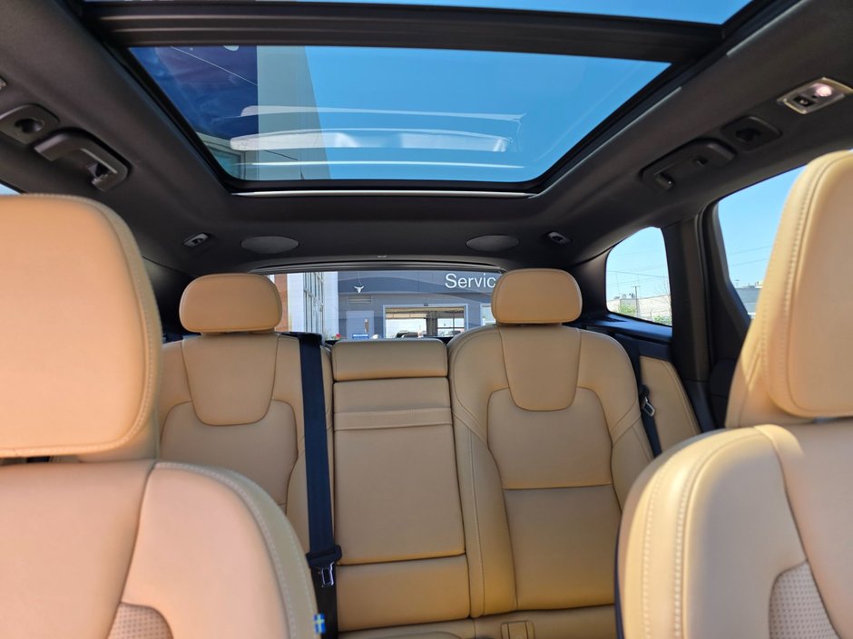 2021 Volvo XC60 INSCRIPTION-8