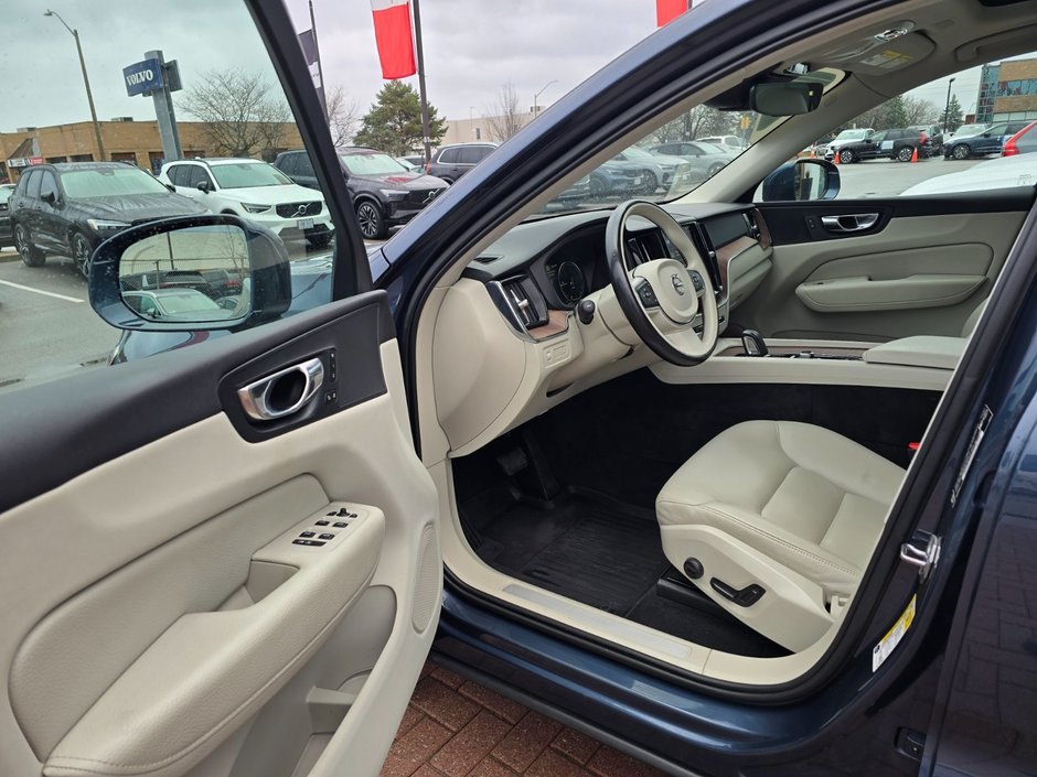 2021 Volvo XC60 INSCRIPTION EXPRESSION-12