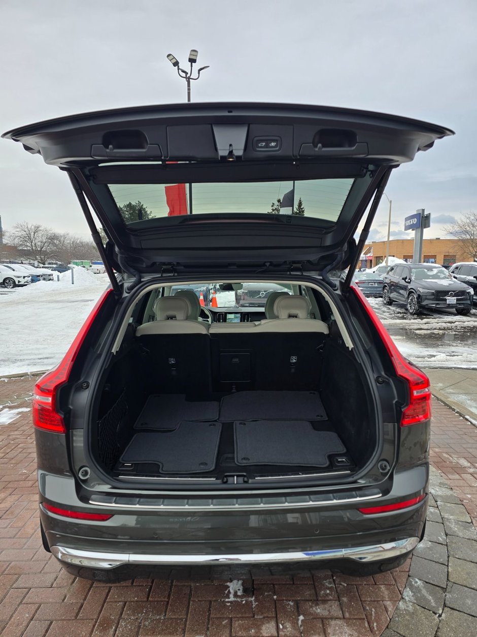 2022 Volvo XC60 INSCRIPTION-15