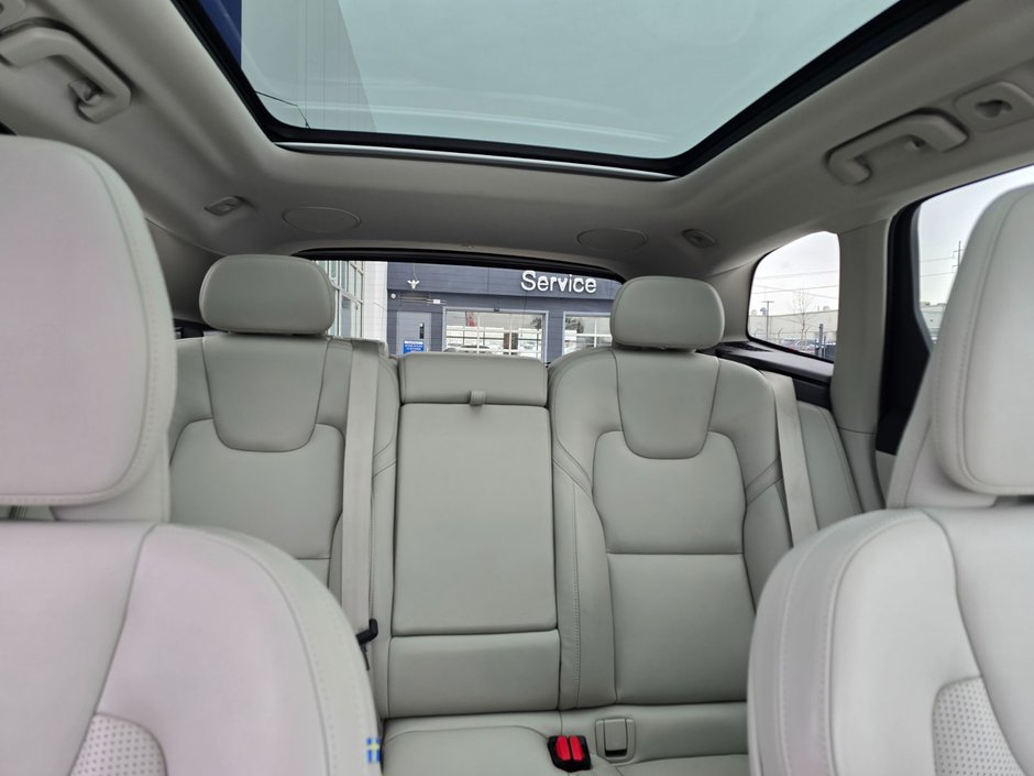 2022 Volvo XC60 INSCRIPTION-8
