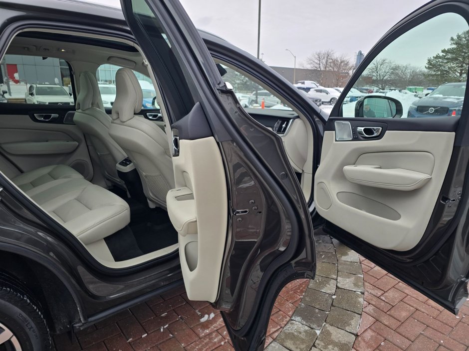 2022 Volvo XC60 INSCRIPTION-10