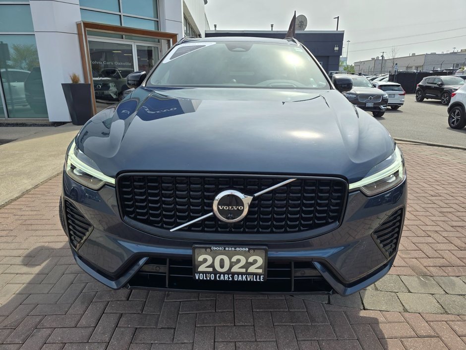 2022 Volvo XC60 R-DESIGN-3
