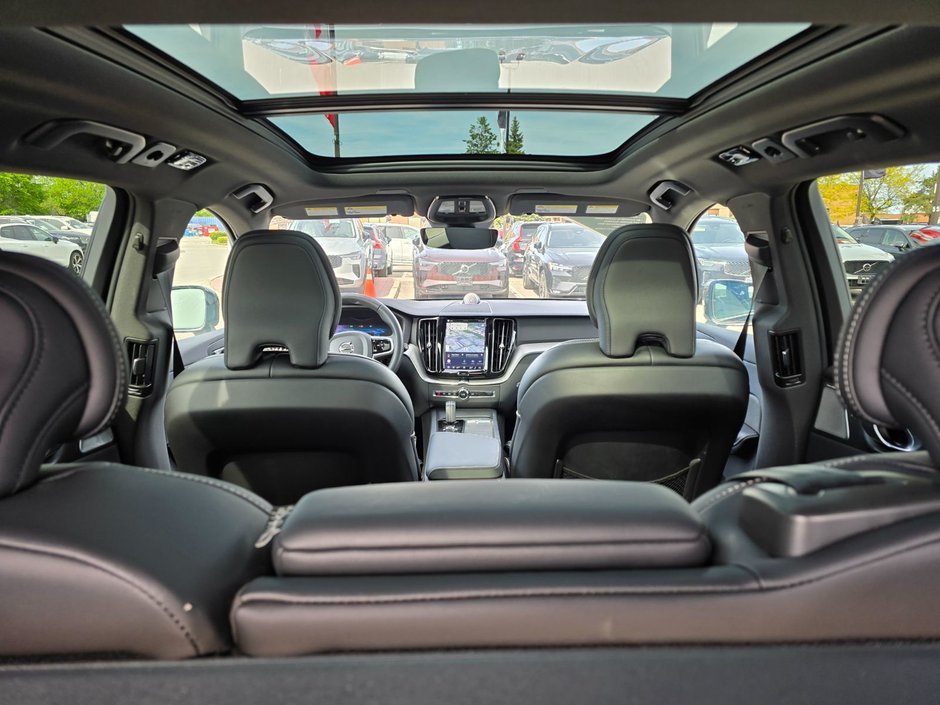 2022 Volvo XC60 R-DESIGN-6