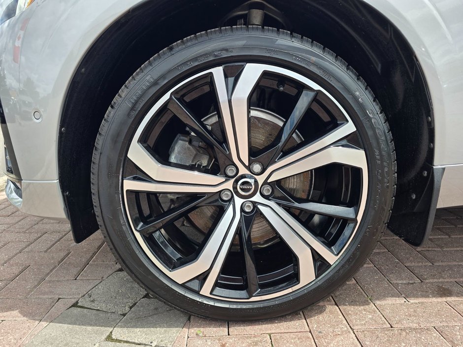 2022 Volvo XC60 R-DESIGN-7