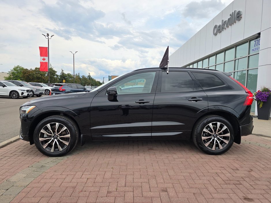 2023 Volvo XC60 PLUS DARK THEME-9