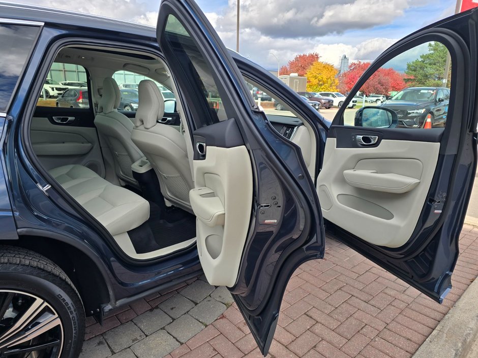2023 Volvo XC60 PLUS BRIGHT THEME-10