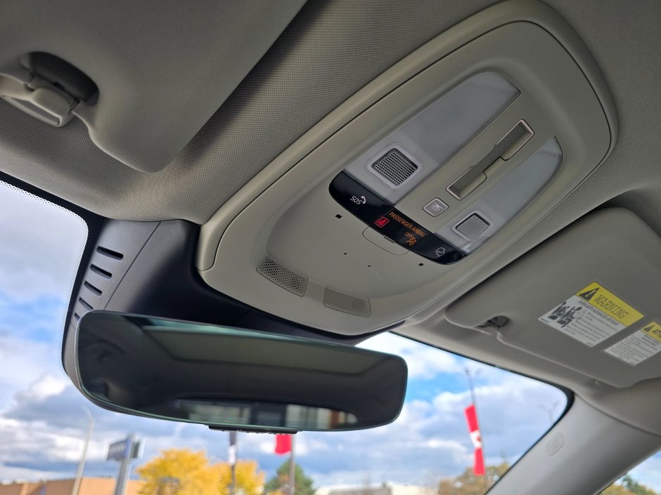 2023 Volvo XC60 PLUS BRIGHT THEME-25