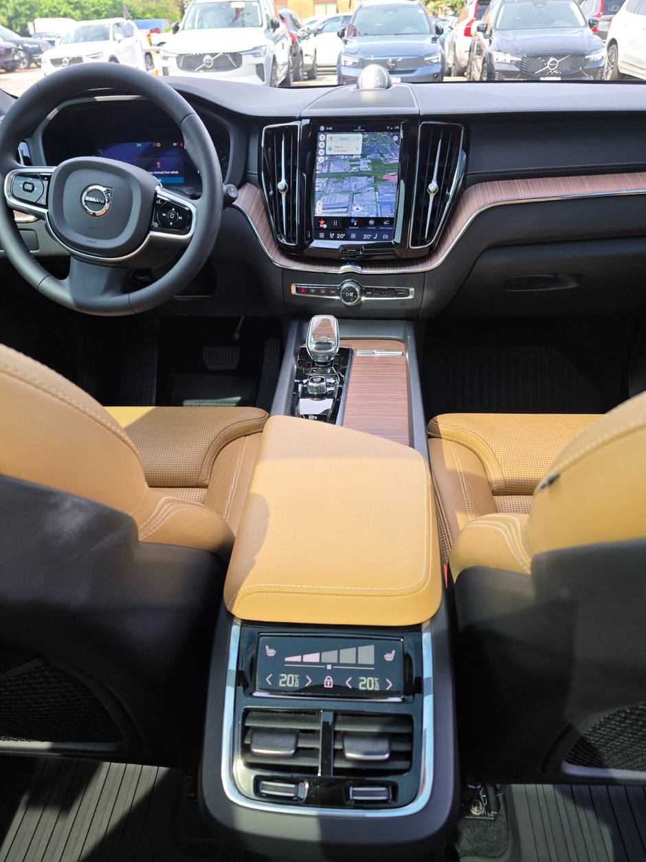 2023 Volvo XC60 ULTIMATE BRIGHT THEME-21