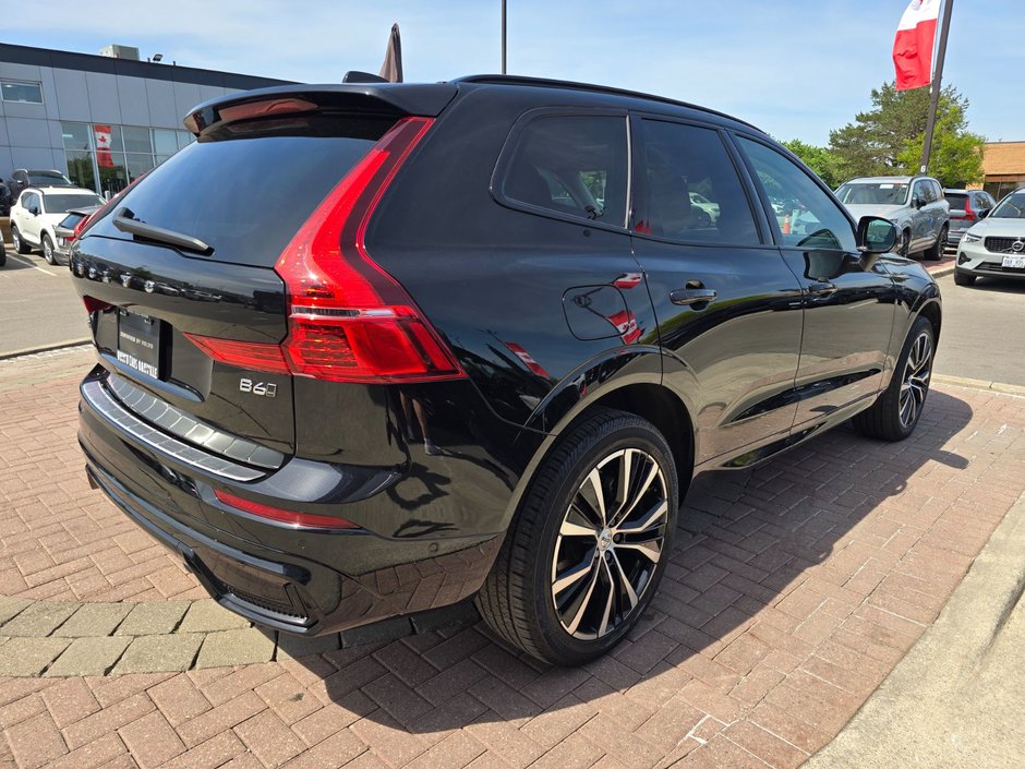2023 Volvo XC60 PLUS DARK THEME-14