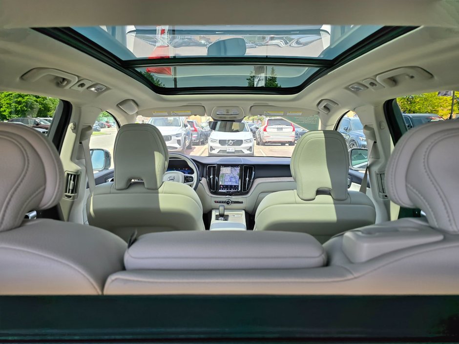2023 Volvo XC60 PLUS BRIGHT THEME-6
