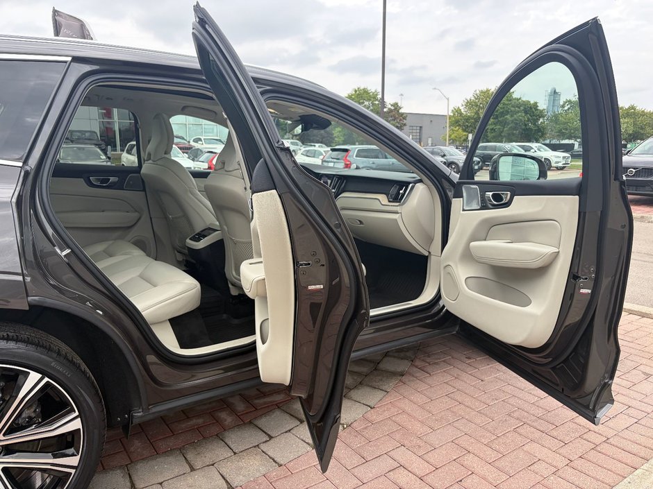 2023 Volvo XC60 ULTIMATE BRIGHT THEME-10