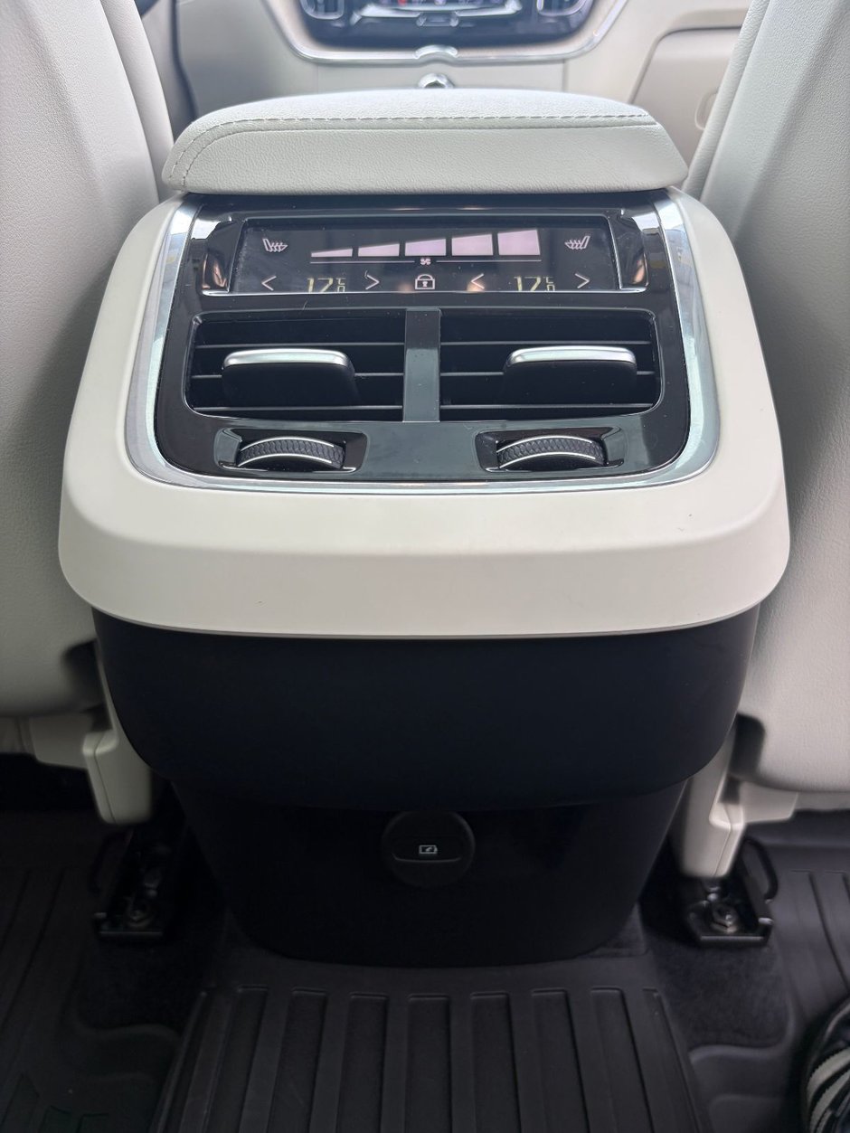 2023 Volvo XC60 ULTIMATE BRIGHT THEME-20
