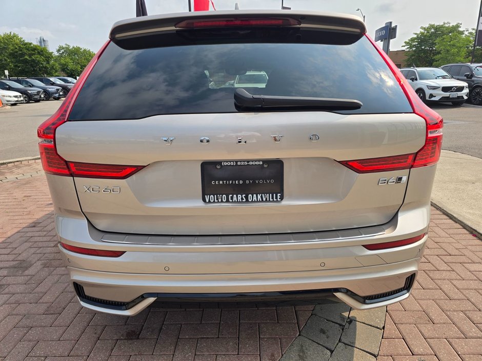 2023 Volvo XC60 ULTIMATE DARK THEME-13