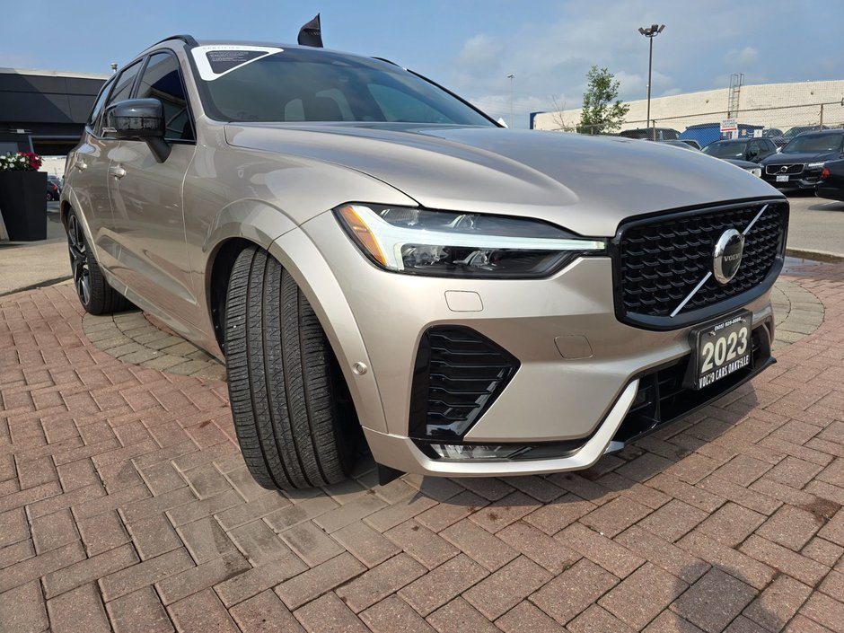 2023 Volvo XC60 ULTIMATE DARK THEME-5