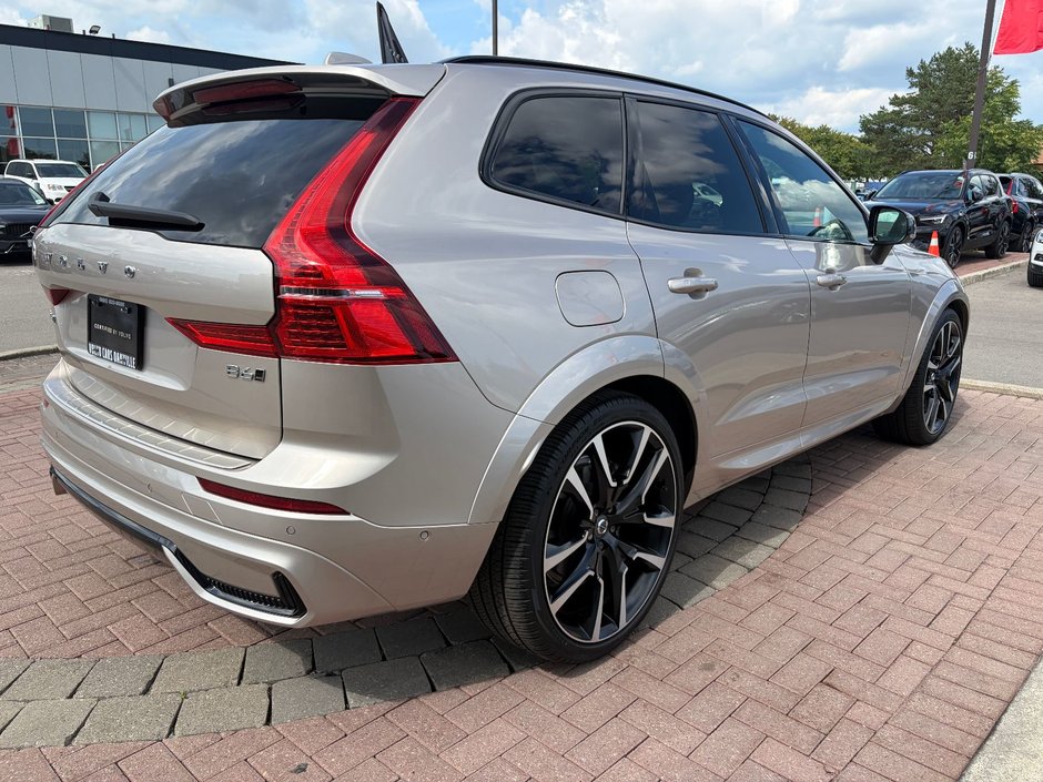 2023 Volvo XC60 ULTIMATE DARK THEME-14