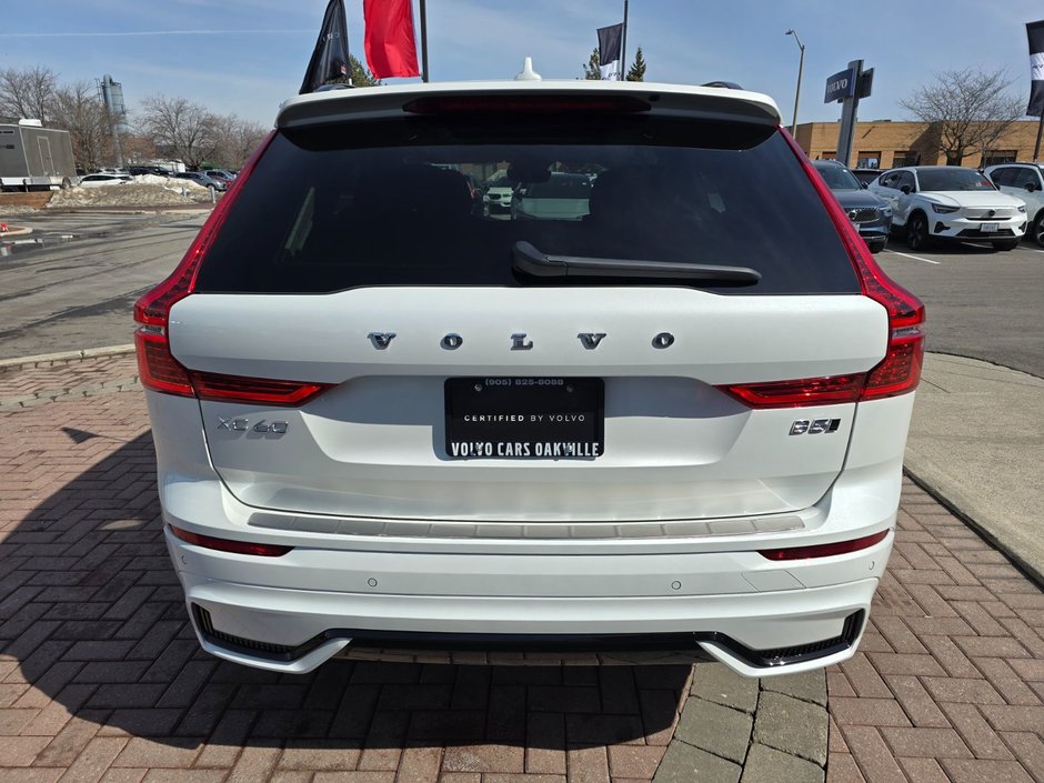 2024 Volvo XC60 PLUS DARK THEME-13