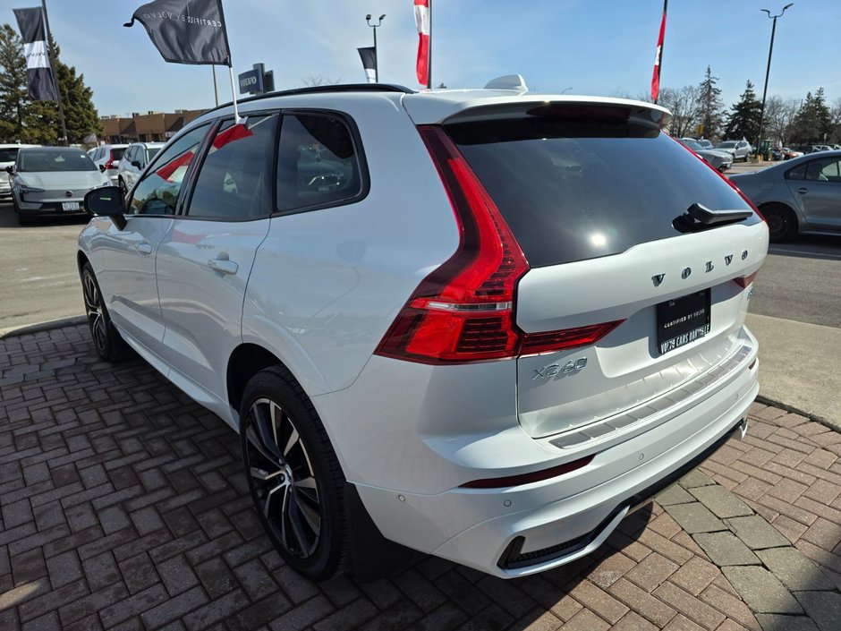 2024 Volvo XC60 PLUS DARK THEME-11