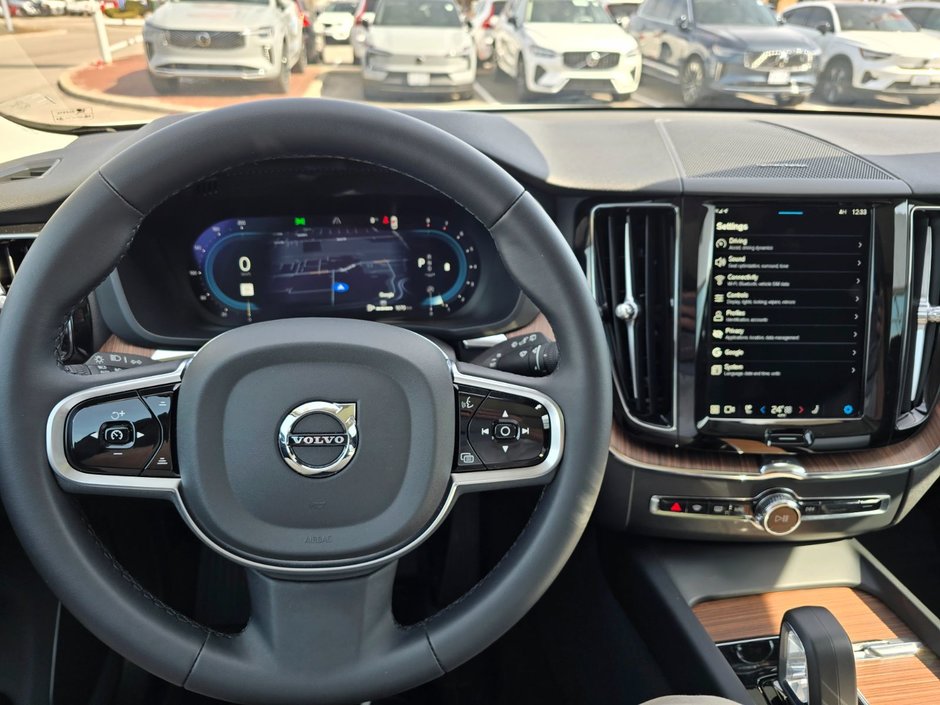 2024 Volvo XC60 PLUS DARK THEME-27