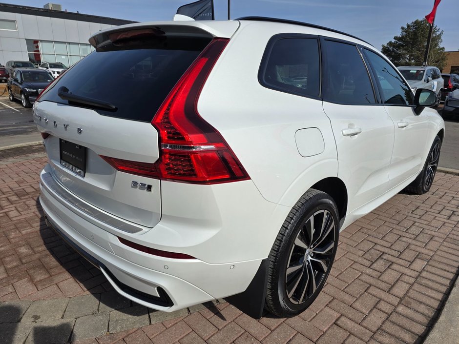 2024 Volvo XC60 PLUS DARK THEME-14