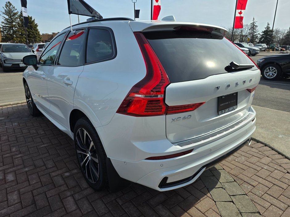 2024 Volvo XC60 PLUS DARK THEME-11