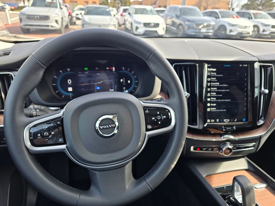 2024 Volvo XC60 PLUS DARK THEME-27